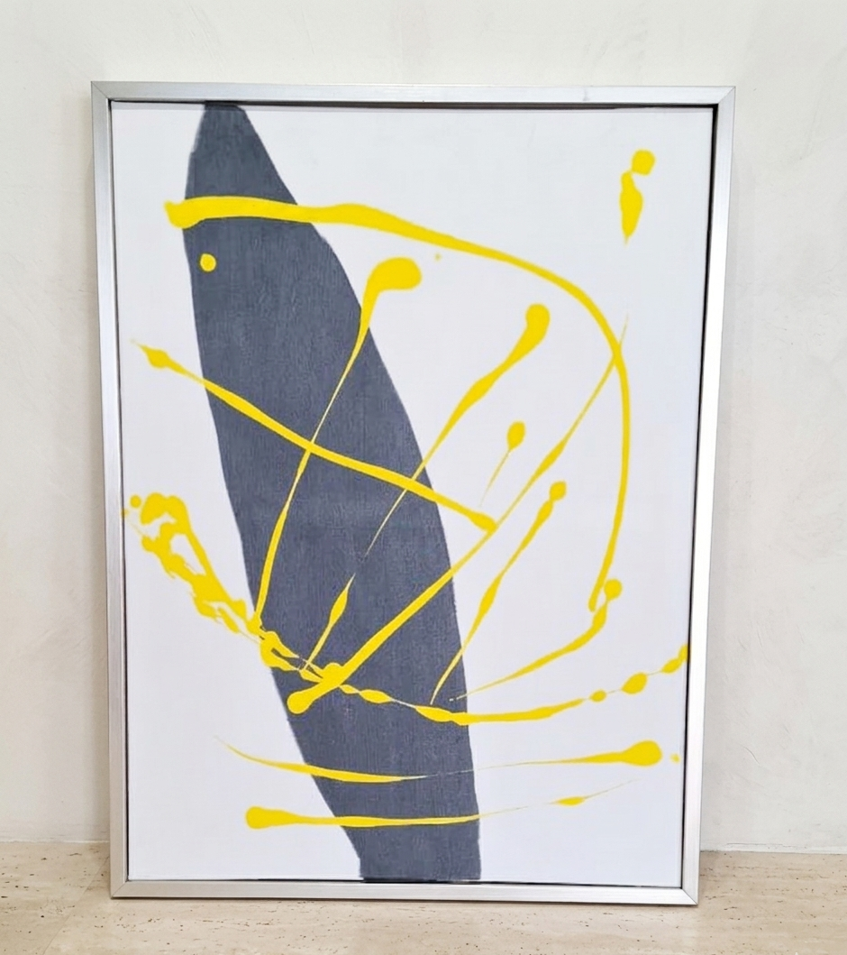 Silver 59.69cm x 80.01cm stretched canvas frame